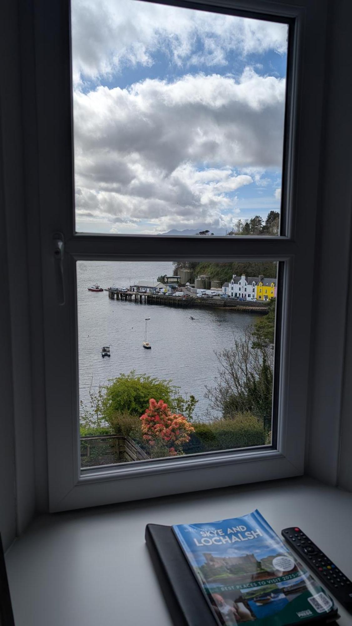 Coolin View Hotel Portree Bagian luar foto